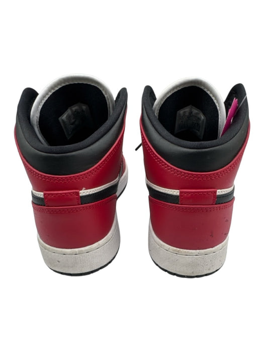 Nike Shoe Size 5 Black, Red & White Synthetic Lace Up Round Toe High Top Shoes Black, Red & White / 5