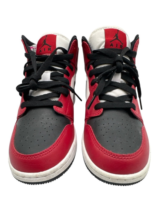 Nike Shoe Size 5 Black, Red & White Synthetic Lace Up Round Toe High Top Shoes Black, Red & White / 5
