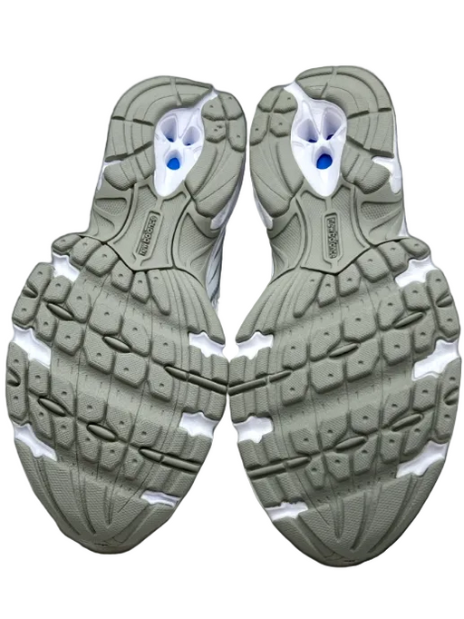 New Balance Shoe Size 6 White & Silver Synthetic Mesh Logo Lace Up Sneakers White & Silver / 6