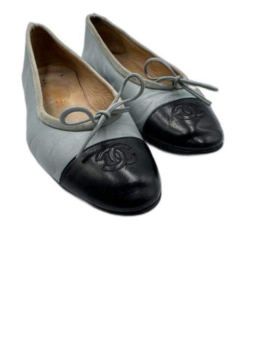 Chanel Shoe Size est 37 Blue & Black Leather Cap Toe Bow Detail Slip On Flats Blue & Black / est 37