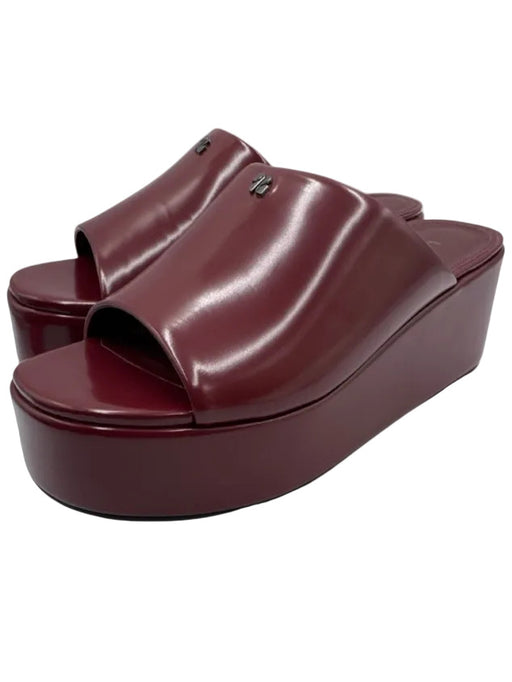 Larroude Shoe Size 7 Maroon Red Leather Upper Rubber Sole Logo Open Toe Sandals Maroon Red / 7