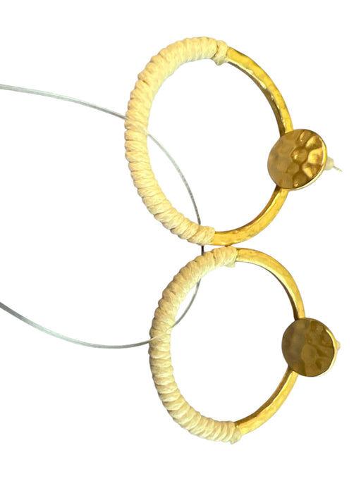 No Brand Gold & White Metal Hoop Braided Design Stud Jewelry Gold & White