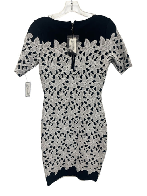 Milly Size S Black & White Rayon Blend Knit Floral Jacquard Short Sleeve Dress Black & White / S