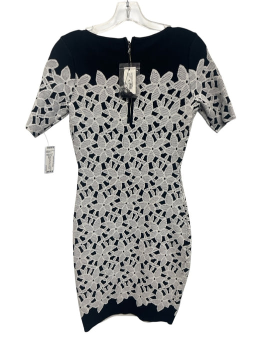 Milly Size S Black & White Rayon Blend Knit Floral Jacquard Short Sleeve Dress Black & White / S
