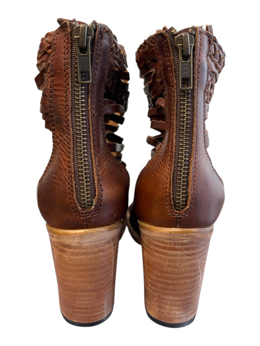 Free Bird Shoe Size 8 Brown Leather Upper Woven Detail Small block heel Boots Brown / 8