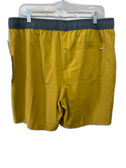 Vuori NWT Size XL Yellow & Gray Print Polyester Blend Athletic Men's Shorts Yellow & Gray Print / XL