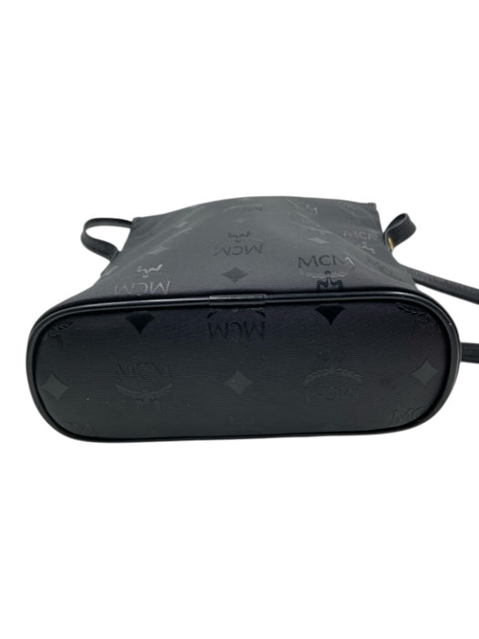 MCM Black Coated Canvas & Leather Gold hardware Crossbody Snap Closure Logo Bag Black / S