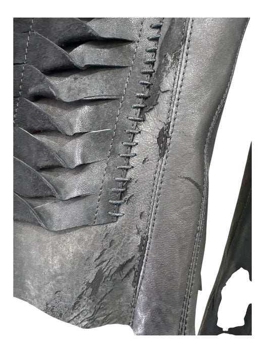 Emino Tillo Size 38 Black Leather Zip Front Stitch Detail Back Detail Jacket Black / 38