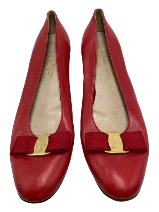 Salvatore Ferragamo Shoe Size 9.5 Red Leather round toe Kitten Heel Pumps Red / 9.5