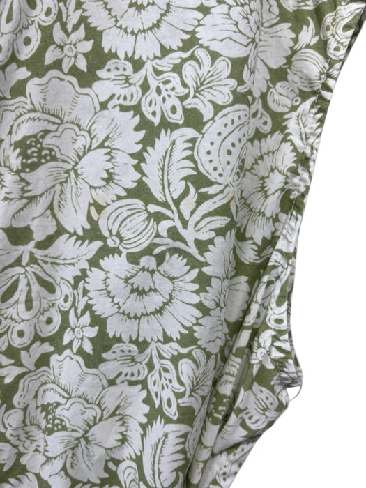 Christy Lynn Size M White & Green Cotton Floral Cap Sleeve Button Front Dress White & Green / M