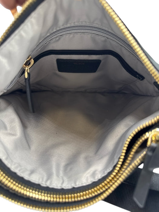 Tumi Black Nylon Gold Tone Hardware Zip Close Crossbody Bag Black / S