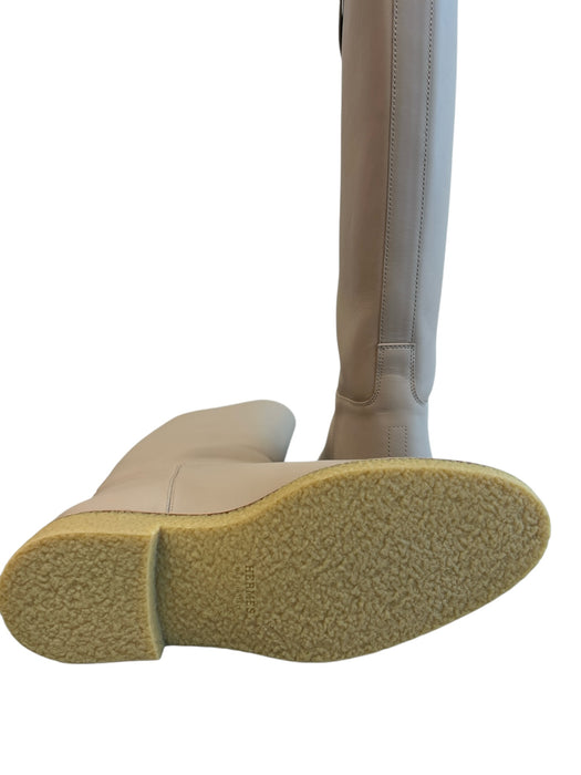 Hermes Shoe Size 38 Warm Gray Leather Silver Hardware Knee High Almond Toe Boots Warm Gray / 38