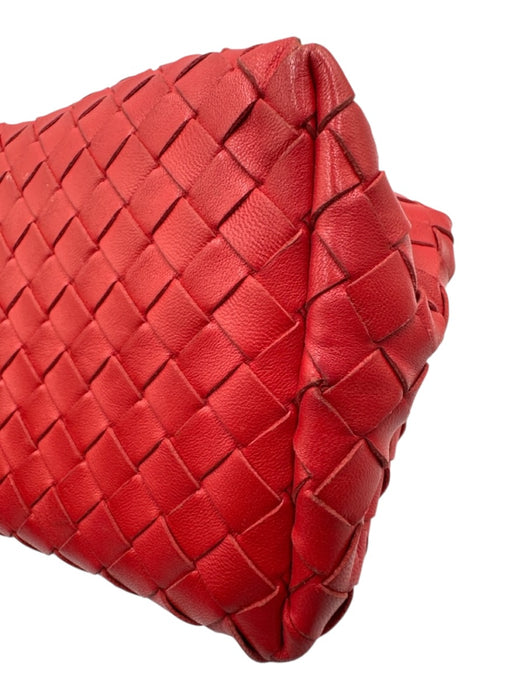 Bottega Veneta Bright red Leather Flap Intrecciato Zip Pocket Clutch Bag Bright red / Small