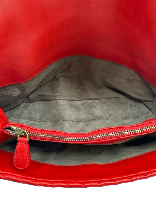 Bottega Veneta Bright red Leather Flap Intrecciato Zip Pocket Clutch Bag Bright red / Small