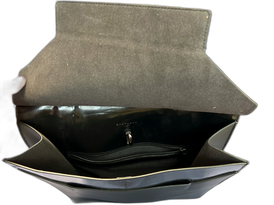 Everlane Black Leather Flap Closure Rectangle Shoulder Strap Computer Bag Bag Black / Large