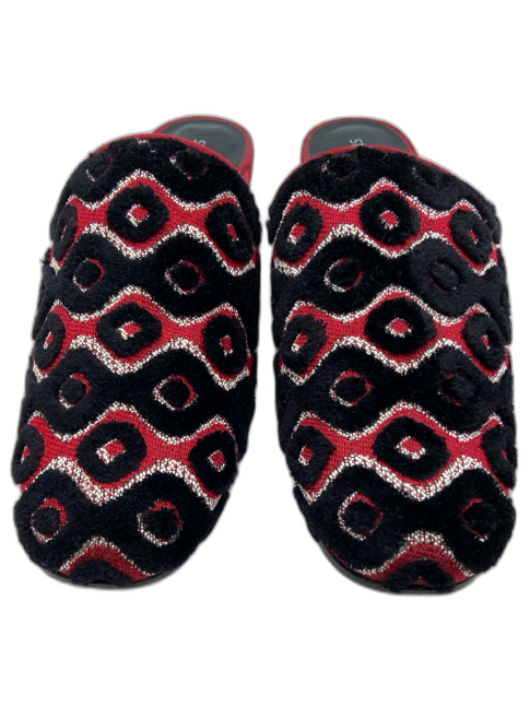 Stuart Weitzman Shoe Size 10.5 Black & Red Textile Chenille Abstract Mules Flats Black & Red / 10.5