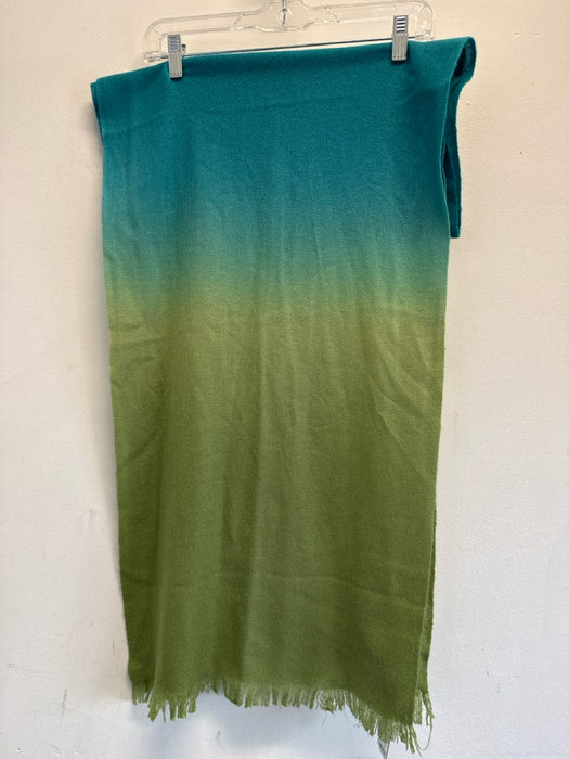Claudia Nichole Green & Teal Cashmere Knit Gradient Fringe hem Rectangle scarf