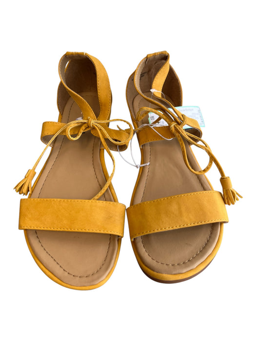 White Mountain Shoe Size 8.5 Mustard Yellow Manmade Material Strappy Sandals Mustard Yellow / 8.5