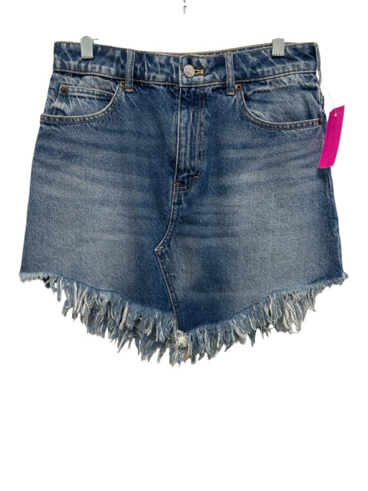 We The Free Size 27 Medium Wash Cotton Denim Raw Hem Button & Zip Fly Mini Skirt Medium Wash / 27