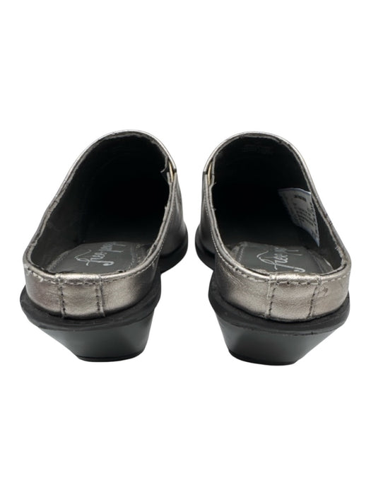Free People Shoe Size 37 Silver Leather Upper Metallic Almond Toe Slip On Mules Silver / 37