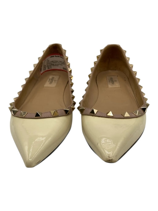 Valentino Garavani Shoe Size 38.5 Cream Beige Patent Leather Rockstud Flats Cream Beige / 38.5