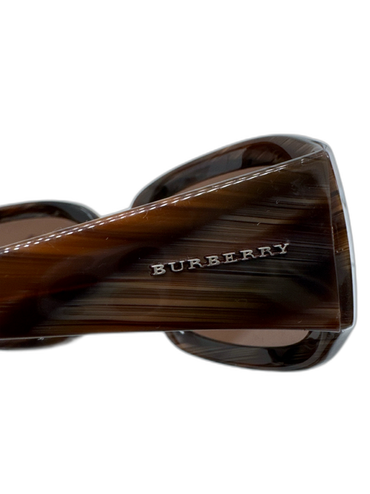 Burberry Brown Acetate Logo Rectangle Frame Tinted Case Inc. Sunglasses Brown