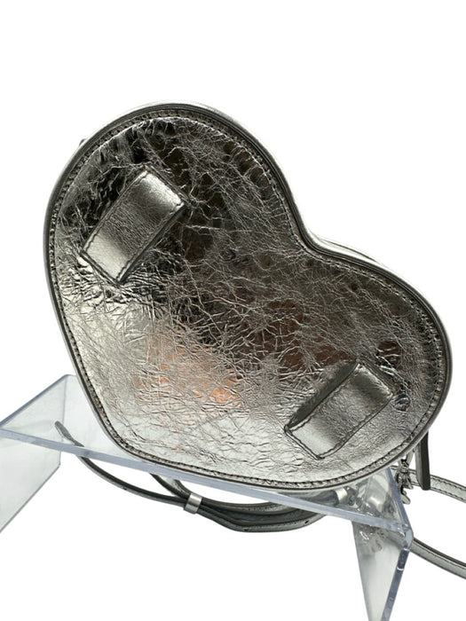 MCM Silver & Red Embroidered Shoulder Fanny Pack heart shaped Bag Silver & Red