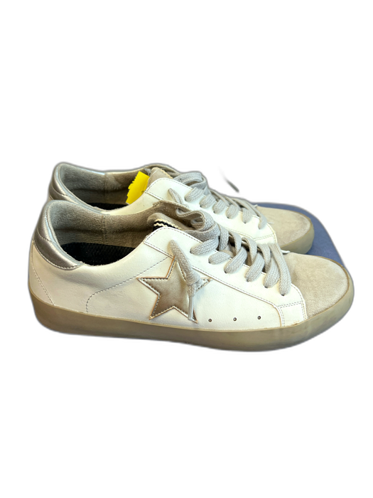 Shu Shop Shoe Size 7 White & Beige Manmade Material Almond Toe Lace Up Shoes White & Beige / 7