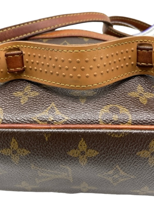 Louis Vuitton Brown Coated Canvas Crossbody Strap Zip Close Monogram Bag Brown / Small