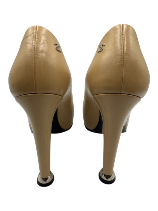 Chanel Shoe Size 38 Beige & Black Leather Cap Toe High Heel Loafer Pumps Beige & Black / 38