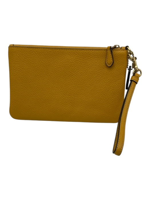 Coach Yellow Orange Pebbled Leather Wristlet Zip Close Wallets Yellow Orange