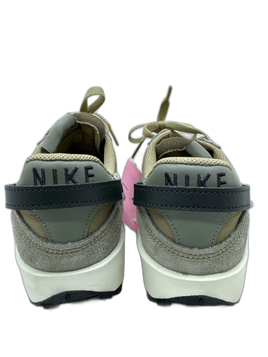 Nike Shoe Size 9 Green & White Synthetic Low Top Men's Shoes Green & White / 9