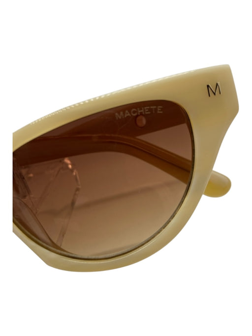 Machete Cream & Yellow Acetate Gold Tone Hardware Cat Eye case incl Sunglasses Cream & Yellow