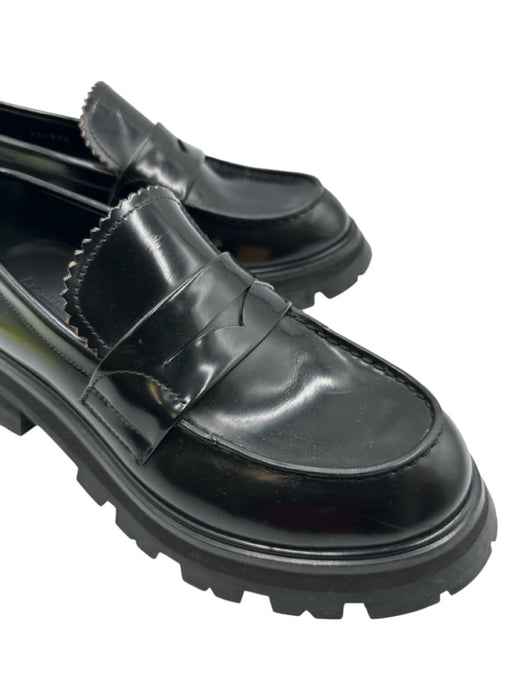 Alexander McQueen Shoe Size 37 Black Leather Upper Round Toe Lug Sole Loafers Black / 37