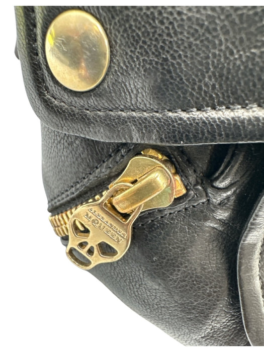 Alexander McQueen Shoe Size 37 Black Leather Gold hardware Skull Peep Toe Pumps Black / 37