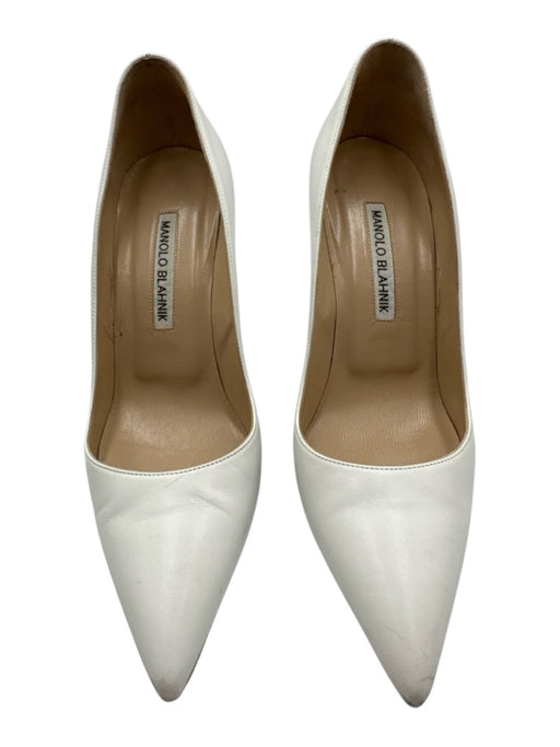 Manolo Blahnik Shoe Size 36.5 White Leather Pointed Toe Closed Toe Pumps White / 36.5
