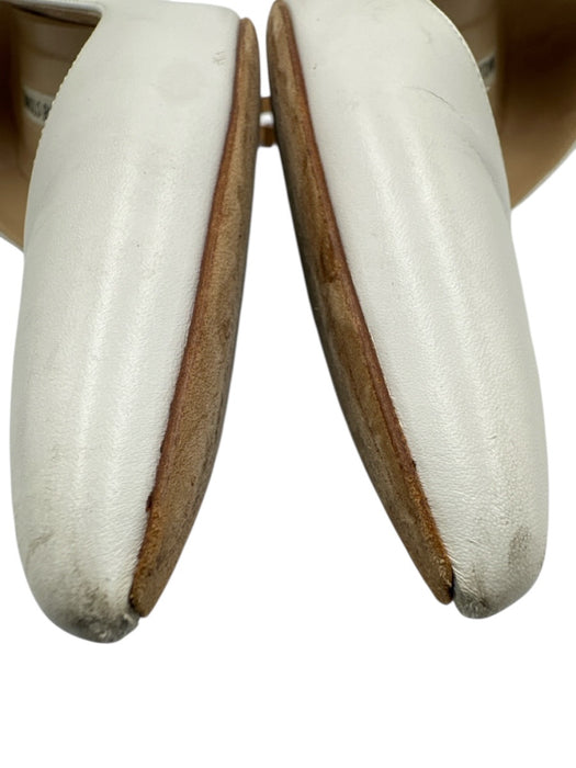 Manolo Blahnik Shoe Size 36.5 White Leather Pointed Toe Closed Toe Pumps White / 36.5