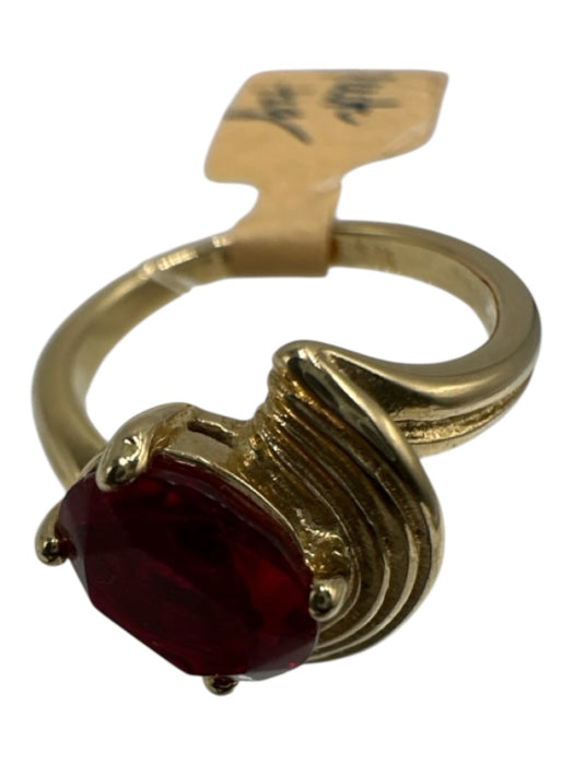 Gold & Red 18k GE Ruby Faux Stone Oval Cut Stone Ridges Ring Gold & Red