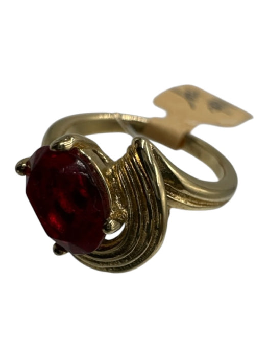 Gold & Red 18k GE Ruby Faux Stone Oval Cut Stone Ridges Ring Gold & Red