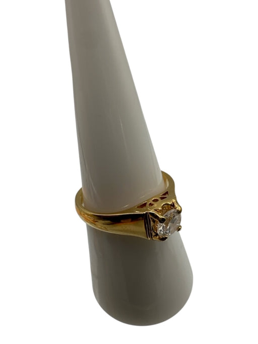 Gold & Clear 18K Plated Cubic Zirconia Round Cut Center Stone Ring Gold & Clear
