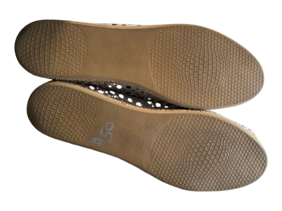 Stuart Weitzman Shoe Size Est 10 Silver & Beige Manmade Material Woven Shoes Silver & Beige / Est 10