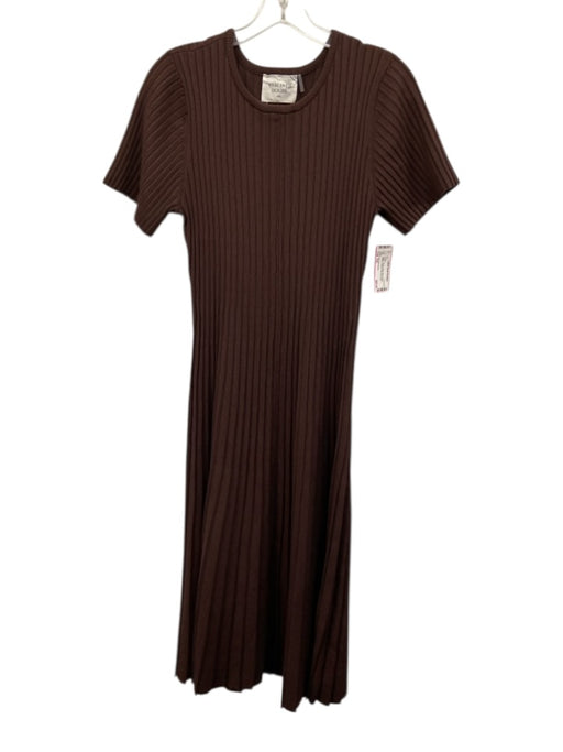 Hyacinth House Size XXL Brown Rayon Blend Short Sleeve Ribbed Pleated Midi Dress Brown / XXL