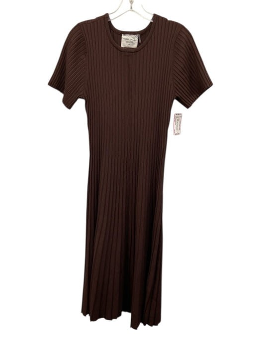Hyacinth House Size XXL Brown Rayon Blend Short Sleeve Ribbed Pleated Midi Dress Brown / XXL