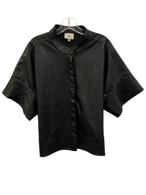 Tuckernuck Size XXL Black Faux Leather Short Sleeve Button Front Top Black / XXL