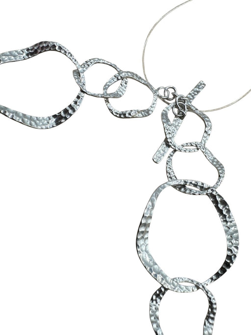 Lorren Bell Silver & White 925 Silver Pearl Hammered Chain Toggle Clasp Necklace Silver & White