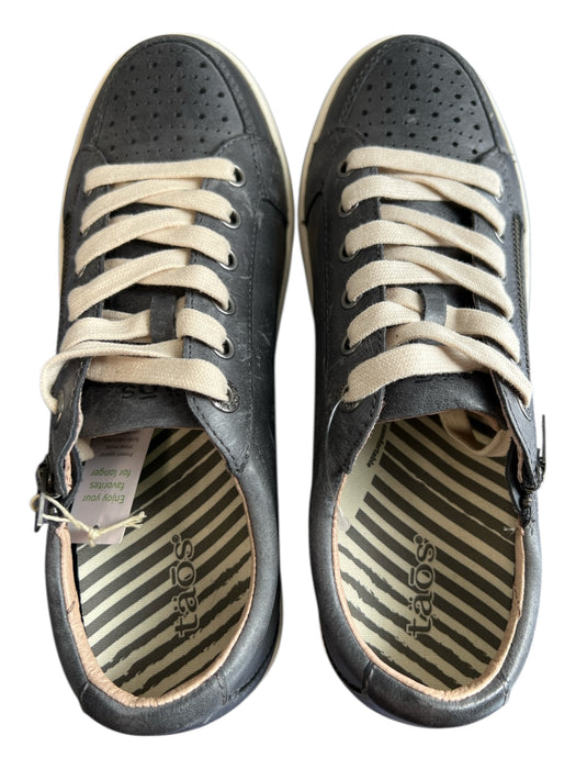 Taos Shoe Size 7.5 steel blue & beige Leather Perforated Low Top Sneakers steel blue & beige / 7.5