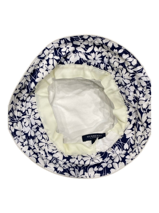 Burberry Navy & white Canvas Buckle Detail Floral Bucket Small Rim Hat Navy & white / S
