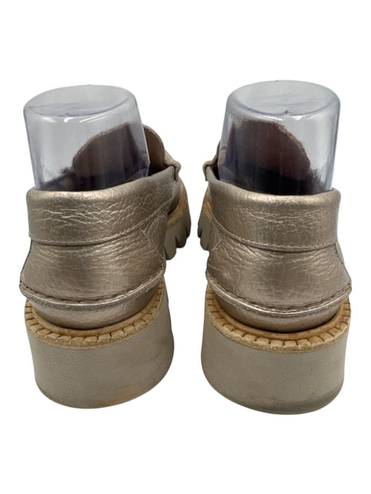 Pedro Garcia Shoe Size 40 Silver & Beige Leather Metallic Platform Loafers Silver & Beige / 40