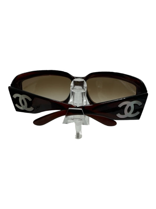 Chanel Brown & White Acetate Square Frame Tortoiseshell Logo Sunglasses Brown & White
