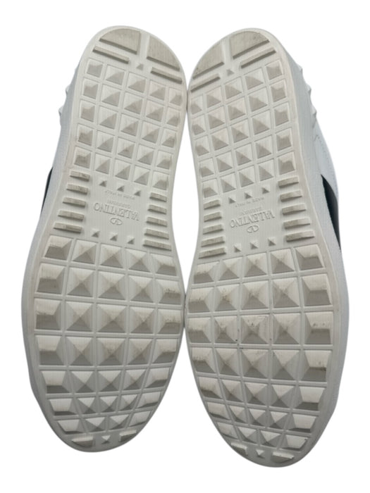 Valentino Shoe Size 42.5 Like New White & Black Leather Low Top Men's Shoes White & Black / 42.5